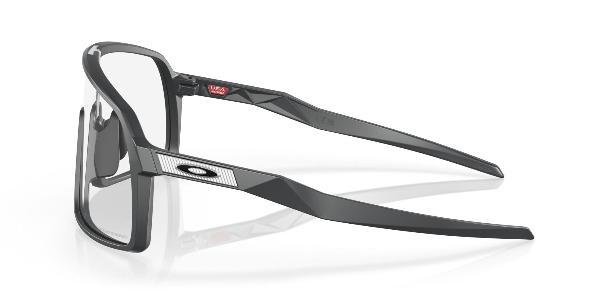OAKLEY SUTRO Matte Carbon / 60-57-940698 / Clear to Black Iridium Photochromic